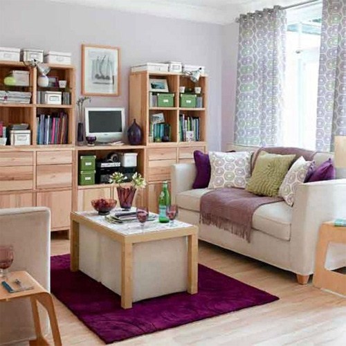 Chọn bàn trà, ghế sofa thiết kế đơn giản để dễ dàng thêm ghế phụ khi nhà có khách